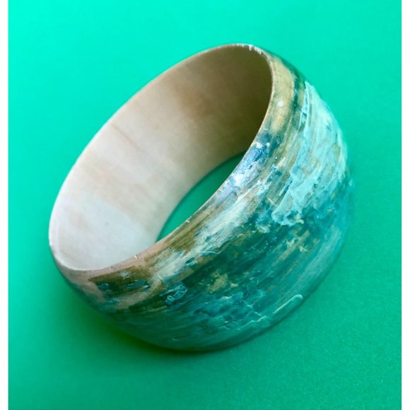 Boho Style Vintage Light Wood Green-Painted Bangle Bracelet - Picture 2 of 4